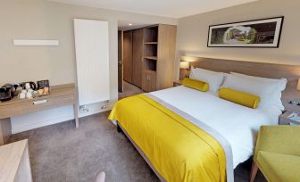 A photo of Henley Greenlands hotel double bedroom